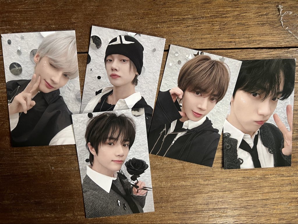 azffuu's tweet photo. 투바투 공방포카 역조공 포토카드 양도

포카 세트(5pc) 50.0

모든 인증 가능 ⭕️ 
한국계좌만

txt 연준 수빈 범규 태현  뿔바투 yeonjun soobin beomgyu taehyun hueningkai pc sell wts ppulbatu wts https://t.co/mAhuaWbU2R