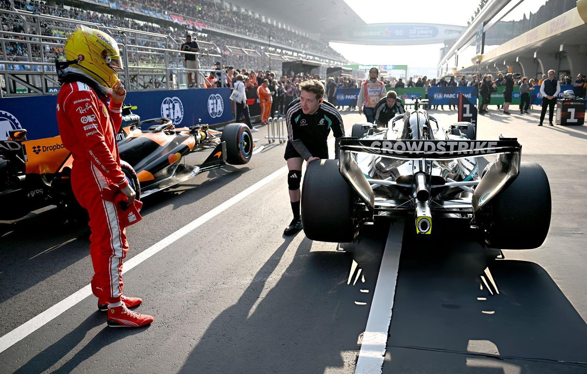 sin ⁴⁴ tweet media