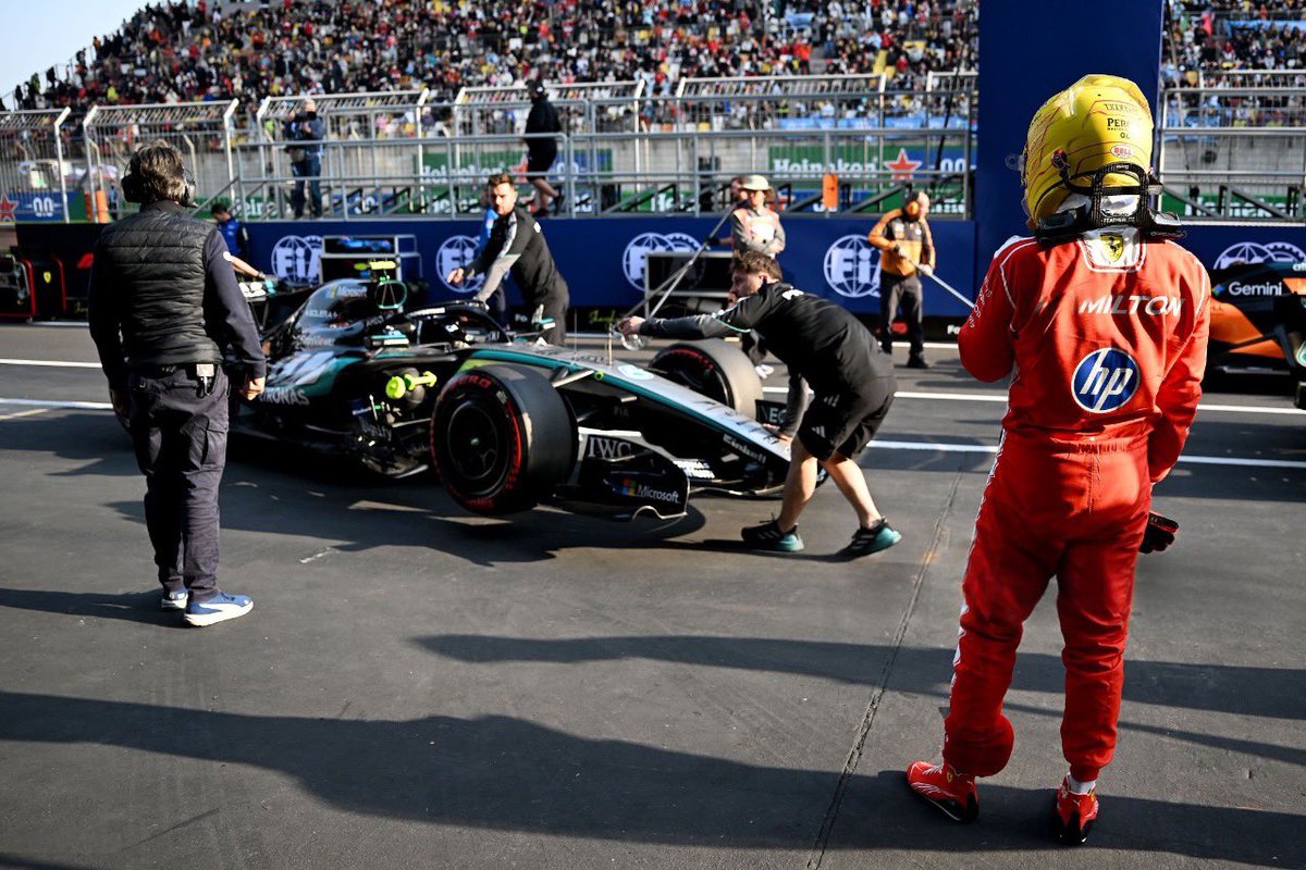 sin ⁴⁴ tweet media