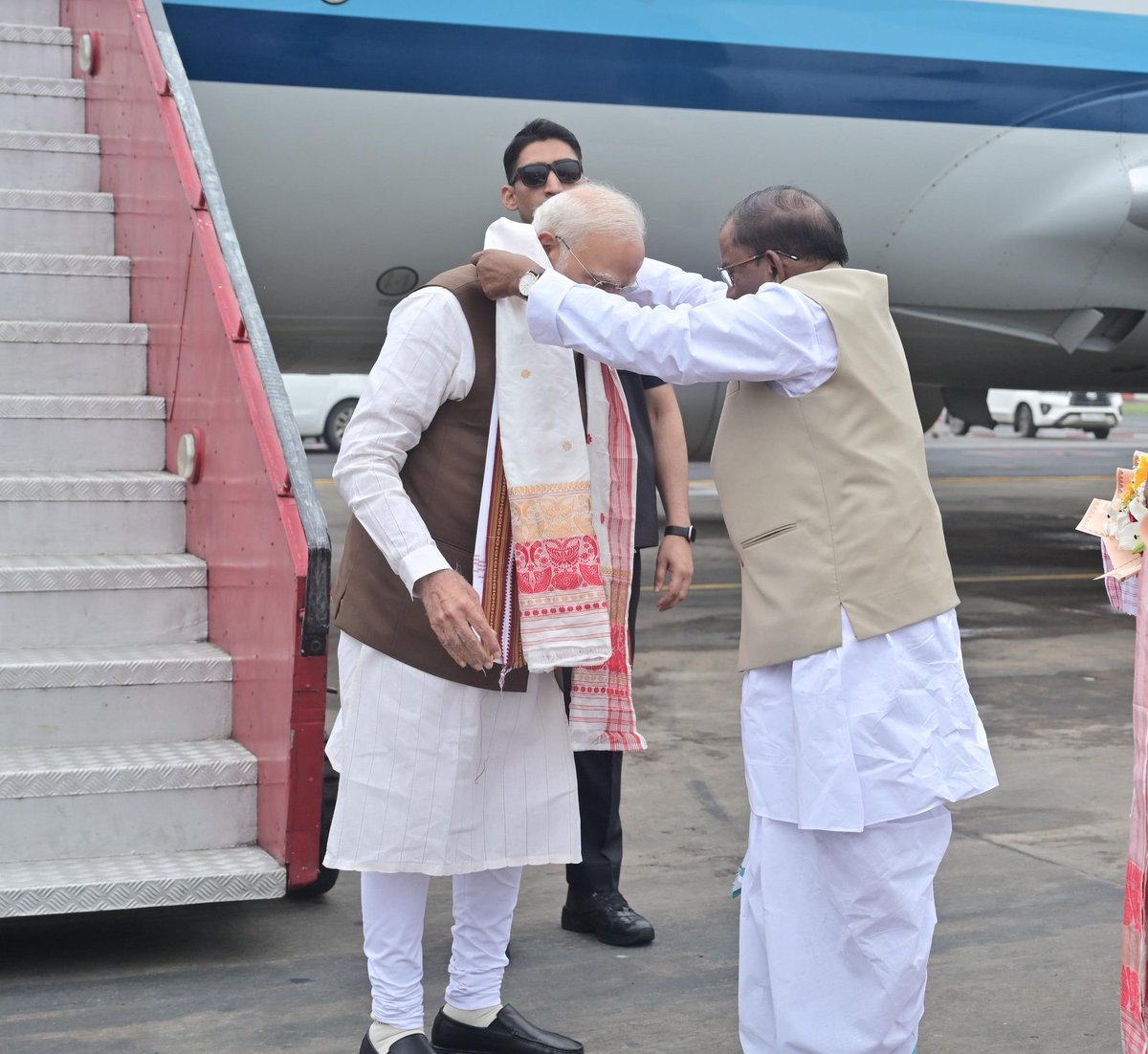 लक्ष्मण प्रसाद आचार्य (Lakshman Prasad Acharya) tweet media