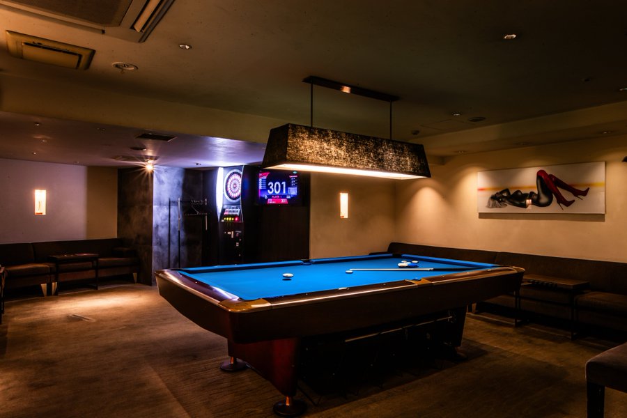 バグース tweet media