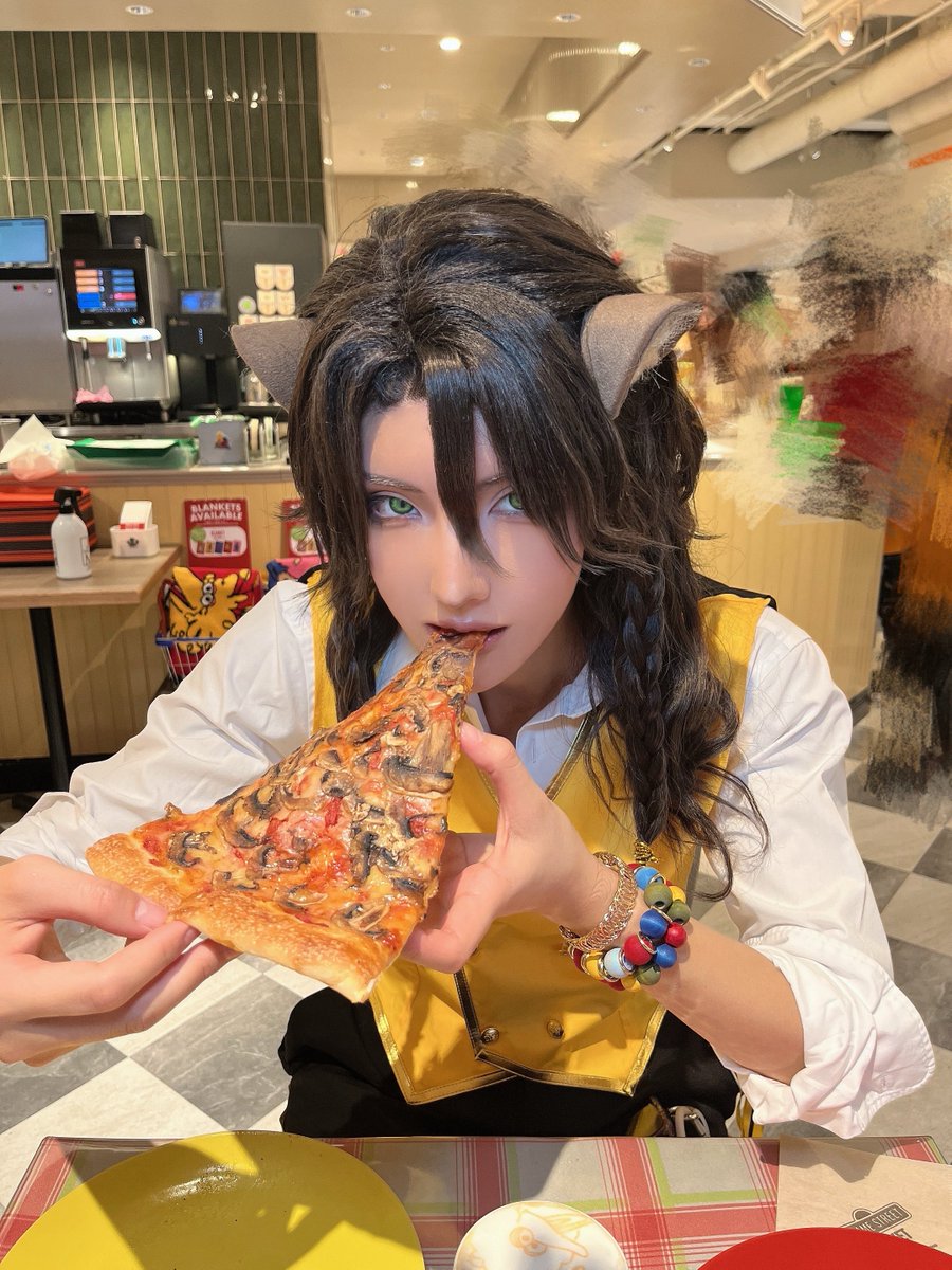 あめこ tweet media