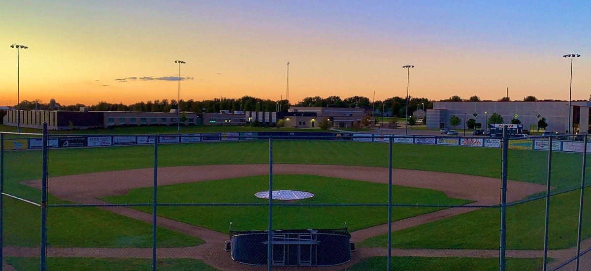 mtz_media915's tweet image. Breaking News 🚨 Andress center fielder @2turndrew has committed to @ClarkeBaseball!!!!! 👏💯
Congratulations Drew, well deserved &amp;amp; best of luck!!!!!! 🤝 

#MTZMedia #THECODE 🦁🔵🟡

@bench424nmore