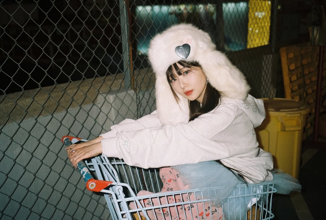 loona pics ᢉ𐭩 tweet media