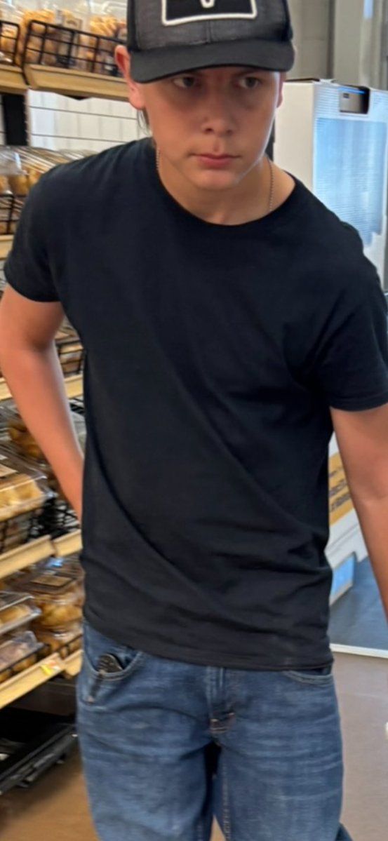 Community Notification: Missing At-risk Juvenile

CSPD is seeking assistance in locating 13-year-old Hunter Bowyer. Hunter was last seen around 9 PM on Thursday, March 12, 2026, in the area of a shopping center at the corner of North Academy Boulevard and North Union Boulevard.