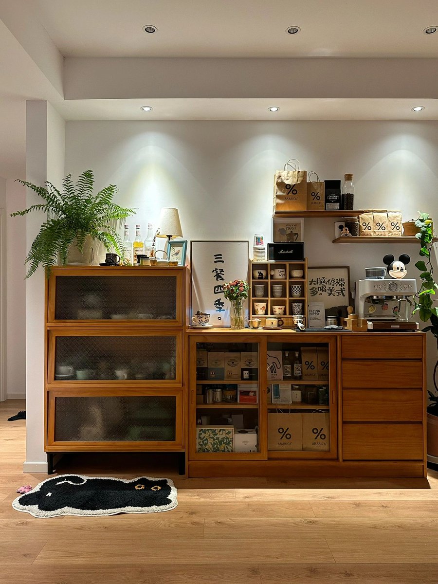 ROSHANS80147568's tweet image. "Sort old stuff: keep joy, donate value, bin clutter. Small space = big calm.  #DeclutterWithPurpose"