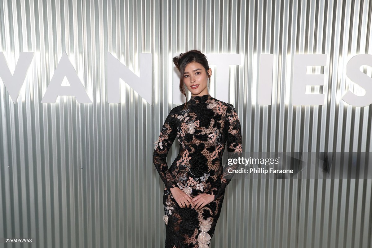 LIZAnianz's tweet photo. Liza Soberano at Vanity Fair’s The 2026 Vanities Party

@lizasoberano | #LizaSoberano https://t.co/5cWZzYulSb