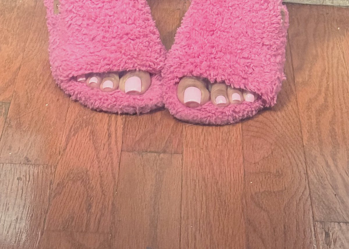 NYC feet tweet media