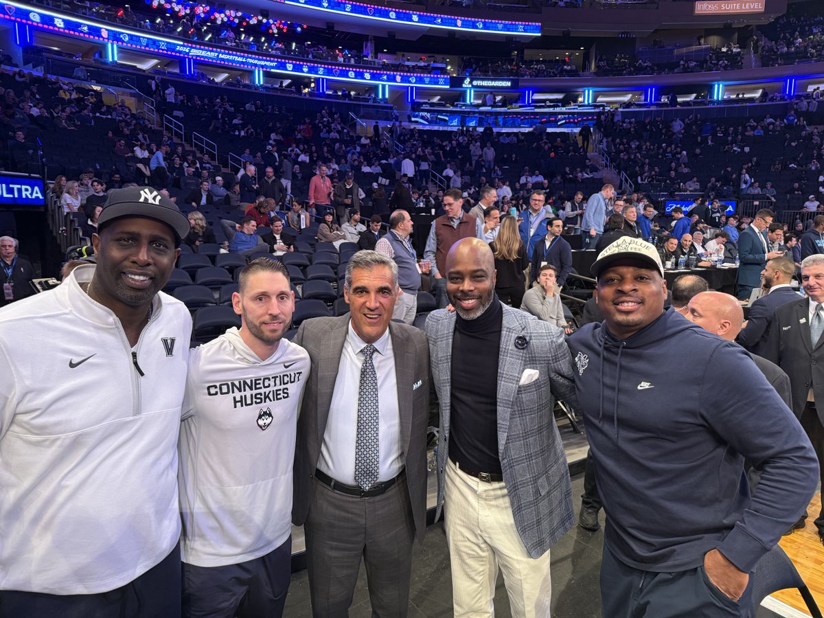 CoachJayWright's tweet image. Tough night for ⁦@NovaMBB⁩ . But always a great experience at The Garden with the Nova Basketball family !