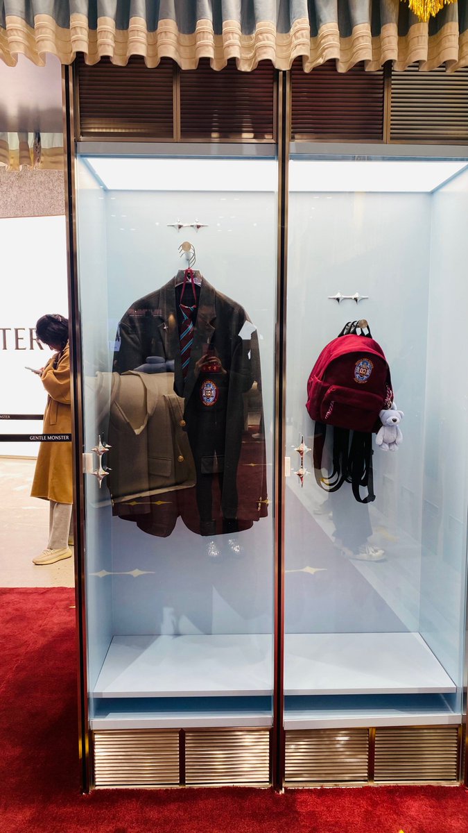 Investment advisor tweet media