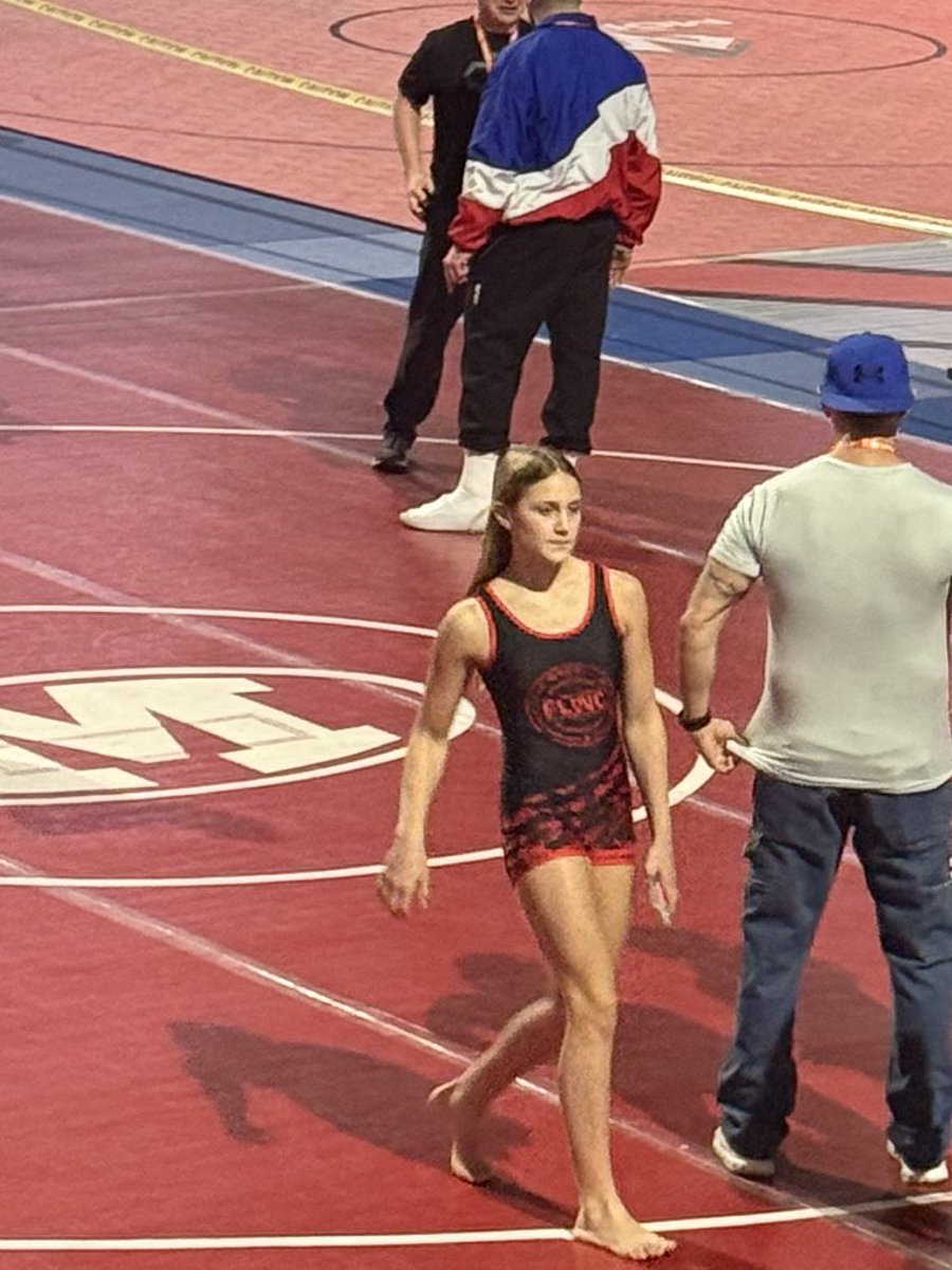 BilbreyReese's tweet photo. Weighed in and ready to go! The biggest stage! I got this 💪 @WiLightningReg  #wrestlelikeagirl  #handlehardbetter https://t.co/S4v3MyRjl0