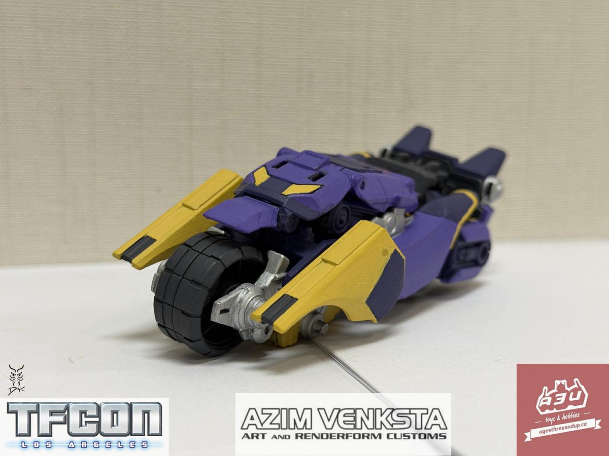 tfconofficial's tweet image. In cooperation with #TFconLA 2026 sponsor @ages3andup we are proud to present the TFcon LA 2026 Custom Paint Class figure: ORACLE!

This year’s class uses Elita 1 to create this new character. All supplies you will need are provided by #A3U with a new head created by Azim Venksta