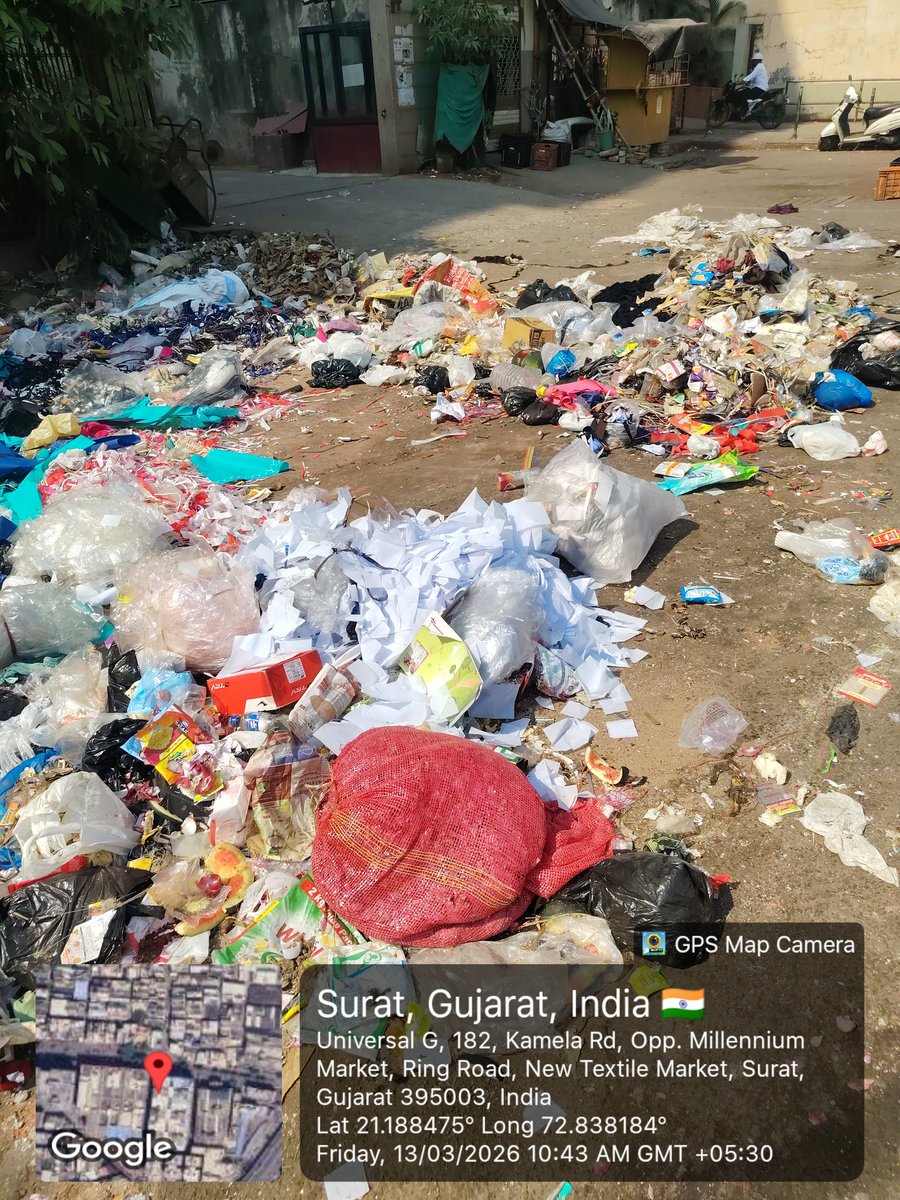 verycoolmanoj's tweet photo. @MySuratMySMC  it's like this since long, pls do the needful https://t.co/O1UD3SOMEL