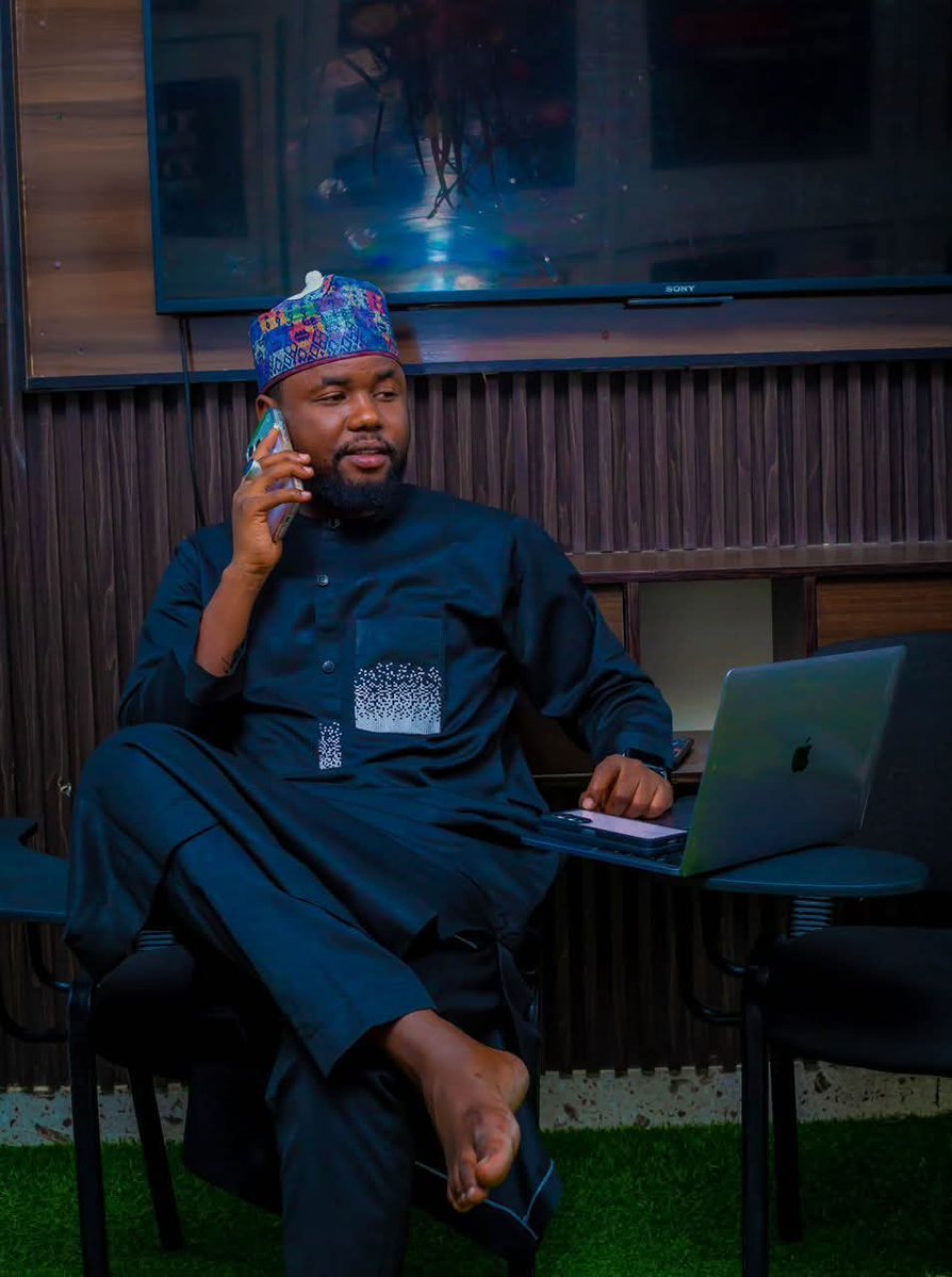 Muhd King Cash tweet media