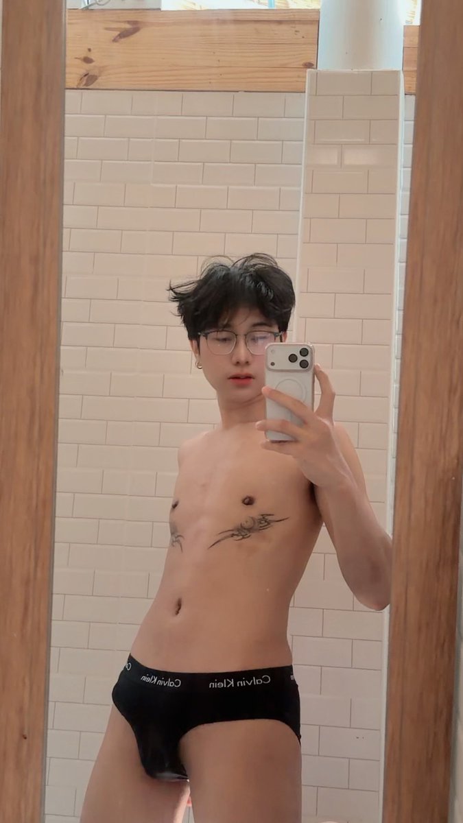 BssmrA's tweet photo. มีคลิปนะ อยากทำด้วยป่ะละ https://t.co/RJUJbBTg2q