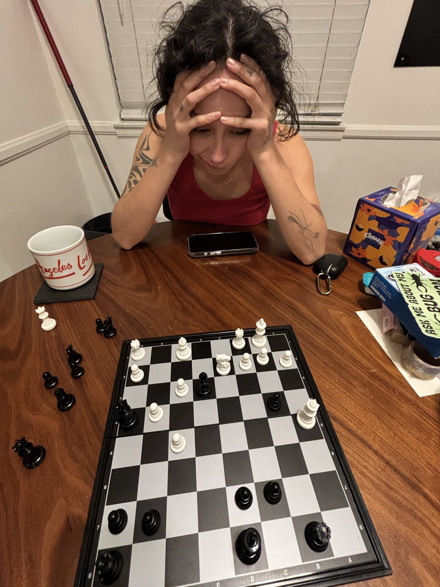 ⋆˚࿔ ale 𝜗𝜚˚⋆ tweet media