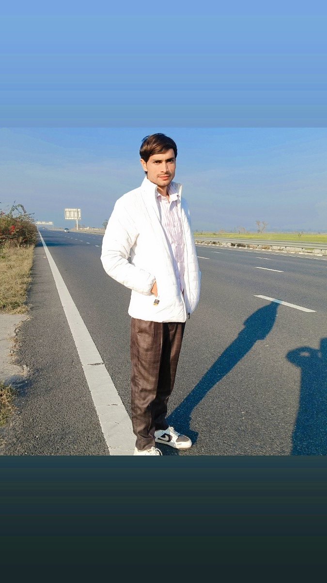 salauddeen0308's tweet photo. बस अपना 💯 % देकर मेहनत करते रहो और सही समय का इंतजार करो। तुम्हारा भी समय आएगा। https://t.co/chJeyDj9rN