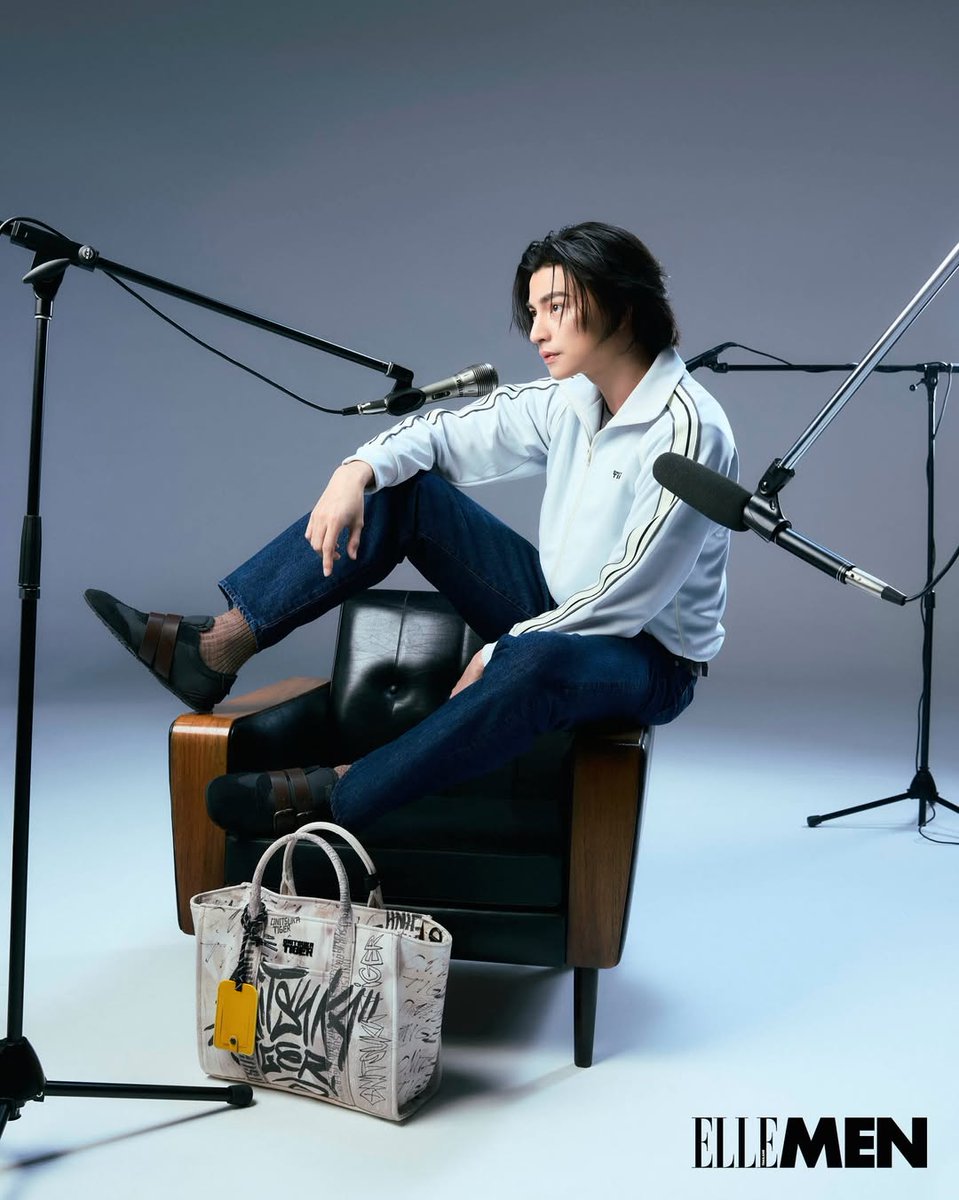 Gulfkanawutofc's tweet photo. ฝากติดตาม #ELLEMENX ติดตามแฟชั่นเซ็ตและคอนเทนต์พิเศษของ
กลัฟ คณาวุฒิ และ มิ้ลค์ พรรษา กับคอลเล็กชั่น DENIVITA จาก Onitsuka Tiger

#ELLEMENXgulfkanawutandMilkPansa
#OnitsukaTiger #GulfKanawut
#GulfBAOnitsukaTiger​ 

ที่นำผ้าเดนิมคุณภาพสูงจากญี่ปุ่นมาถ่ายทอดผ่านดีไซน์สีสันสดใสผสานกลิ่นอายร็อกเข้ากับความคลาสสิกได้อย่างลงตัว