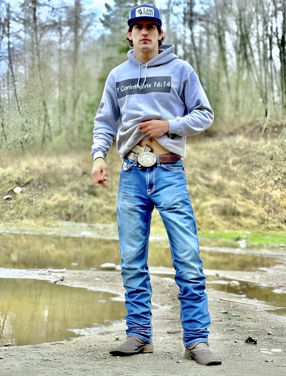TravisLeeTucker (@travisleetucke1) on Twitter photo 