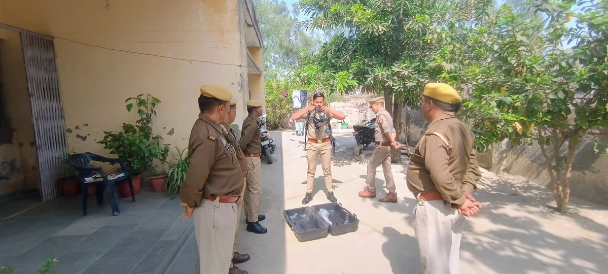 BAREILLY FIRE AND EMERGENCY SERVICES tweet media