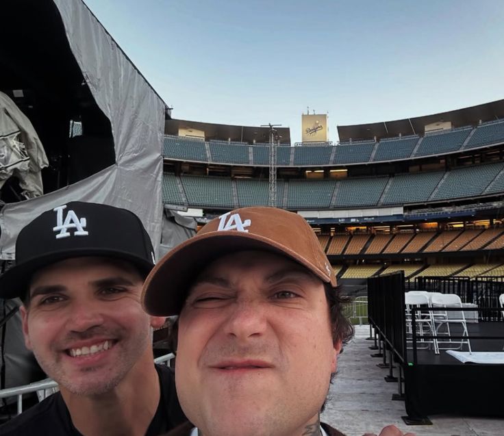 meowkey daily ₍^. .^₎⟆ tweet media