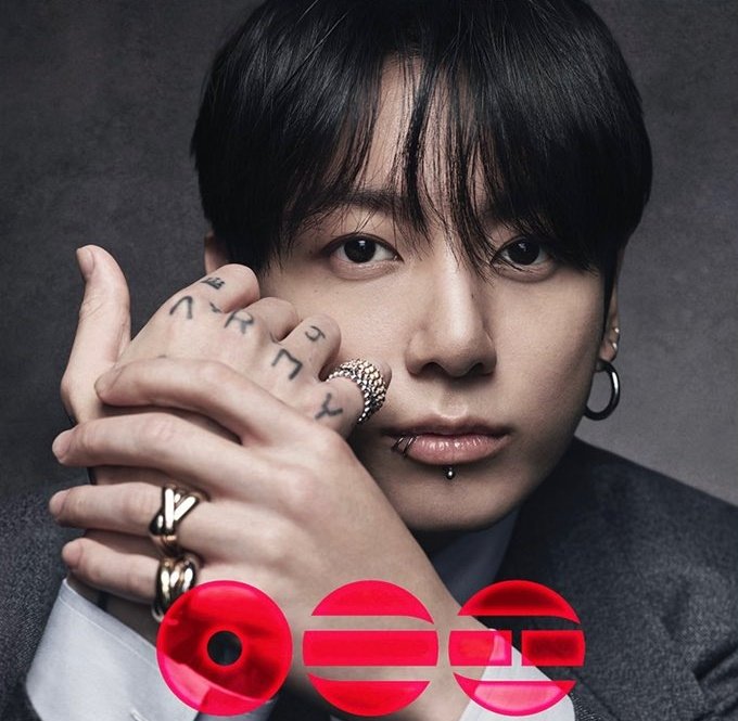 him flexing the army tattoo he's really the most bora blooded in this community