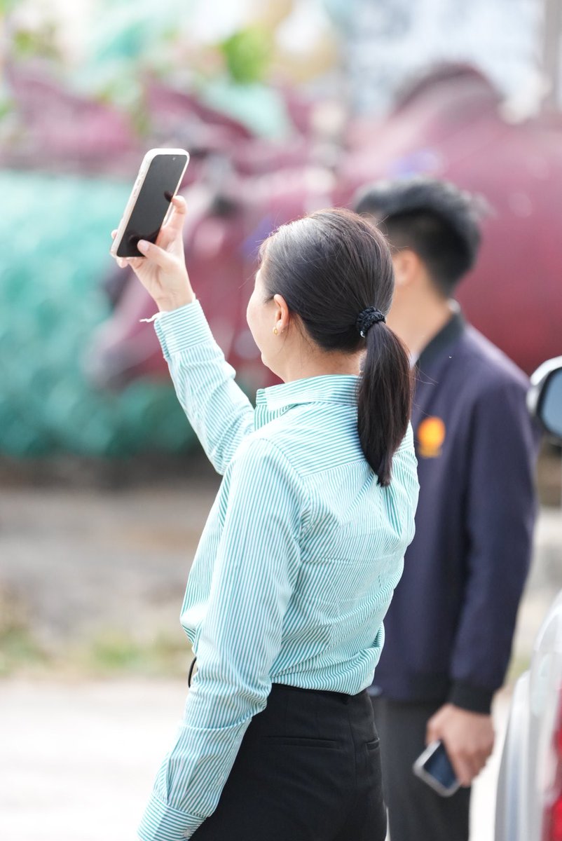 Lunshutter tweet media