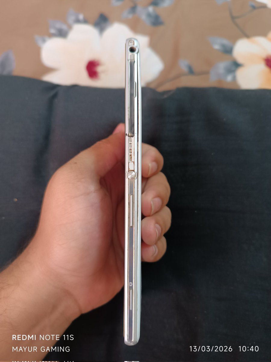 MayurGehlot18's tweet photo. @SonyIndia, our 1st-ever smartphone (Xperia T2 Ultra Dual) is ready for a new home. Even though it's damaged, it’s a classic! I’d love to sell it back to the brand that built it. DM me for details and photos! 📩 #SonyXperia #India #TechHistory #FirstPhone https://t.co/dNoRyafhvN