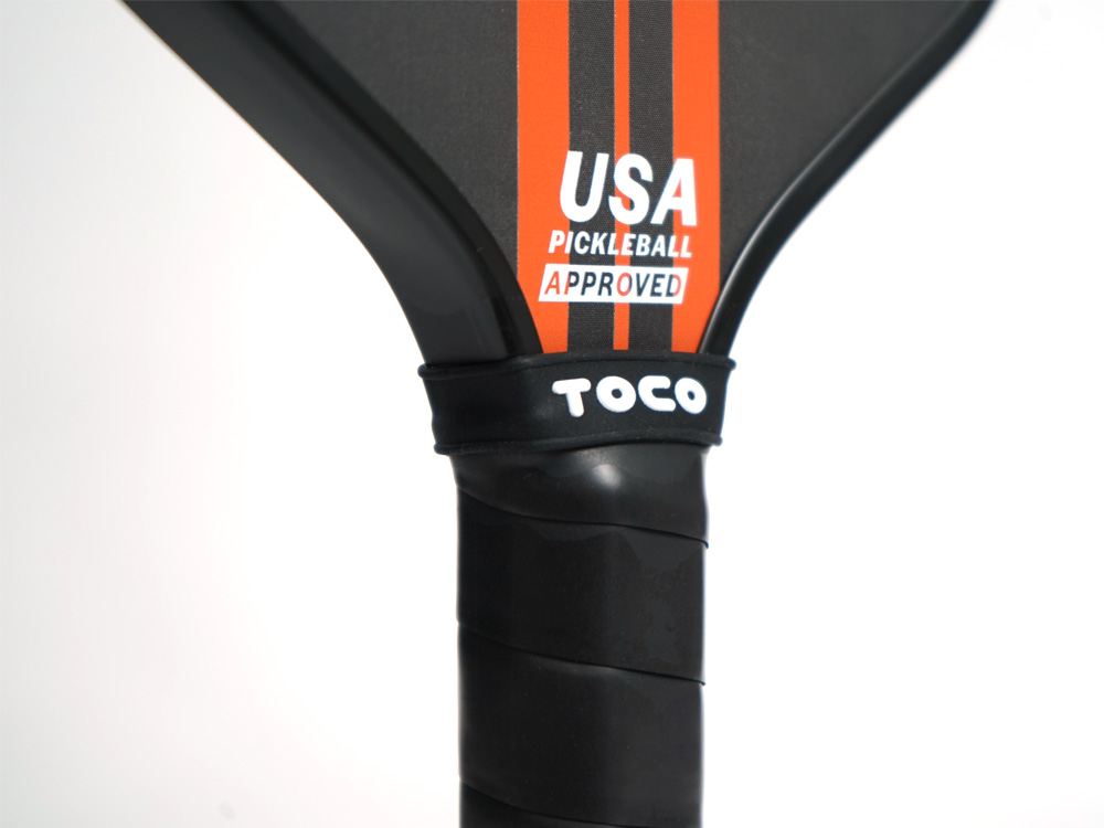 TOCO_SPORTS's tweet photo. 最初の1本にピッタリなパドル

「EMBER(エンバー)」

TOCOパドルのエントリーモデルをご紹介🏓
・軽量で操作性が良い
・スピンがしっかりかかる
・手応えが伝わりどう打ったか確認しやすい
・お値段がお手頃でコスパ◎
・USA認証済

上達をサポートしてくれるおすすめパドルです💁

#ピックルボール https://t.co/rt7cUTsO3W