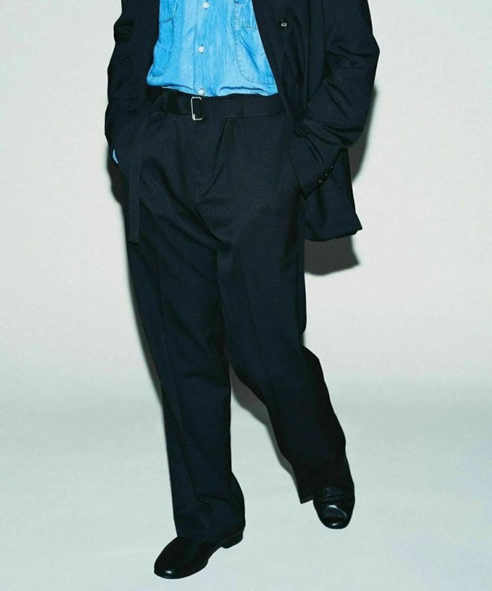 S_HangerLuck's tweet photo. 佇まいに品がある、
大人のためのDickies。

Dickies × MENS BIGI 
Smartmerino 875 Work Pants

875をベースに、無骨さは残しつつ、都会的に再構築した１本。シルエットが素晴らしくいいなぁ https://t.co/kHeXKNAZh7