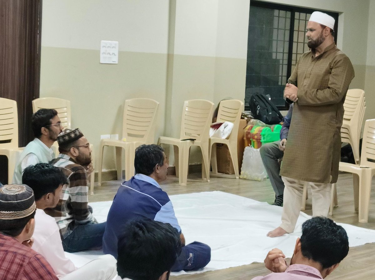 sbfparivar's tweet photo. Society for Bright Future (SBF), New Delhi organized an #Iftar #Get_Together at Scholar School, bringing together 70+ brothers and sisters to share the spirit of Ramadan. 🌙
#SBF #SBFIndia https://t.co/9xPDc8NFL2