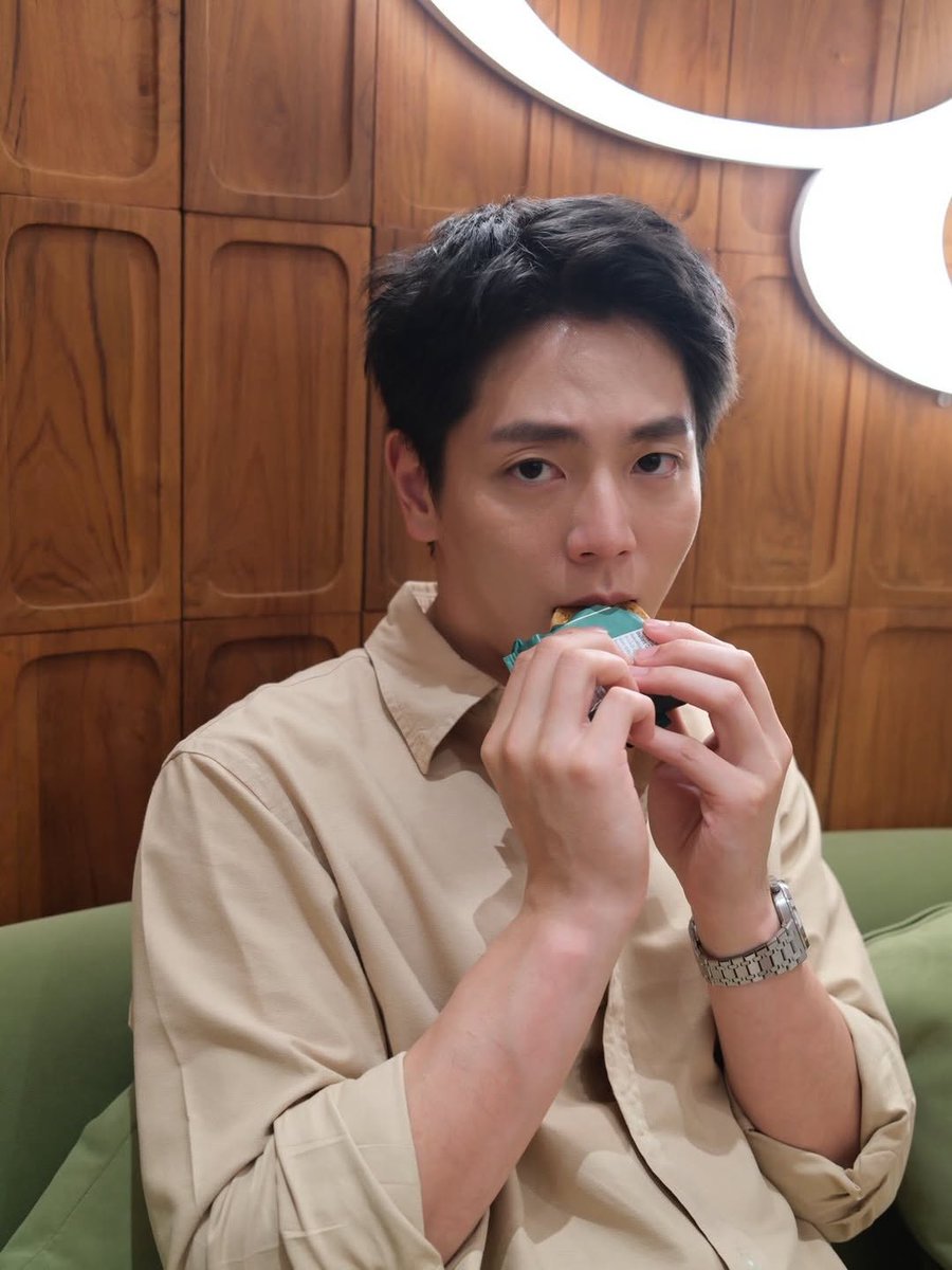 ꒰13.03.2026꒱... ·͜·♡
IG update ➜  uppoompat

มัน เริ่ด มาก @.quibes.clinic ขอบคุณ พี่ @.icepadie ด้วยนะครับ cracker อร่อยมาก 👍🏻

#uppoompat <a href="/uppoompat/">uppoompat</a>
🔗instagram.com/p/DV0CJFoiXF0/…