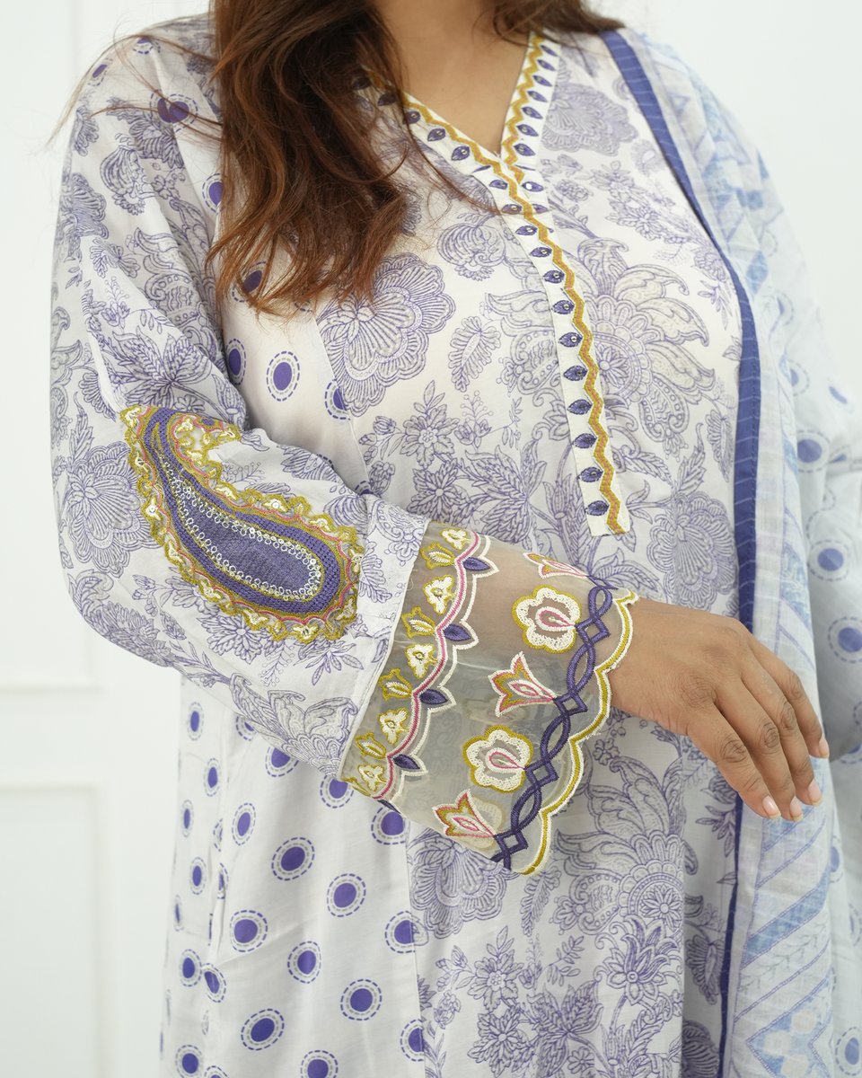 LadiesSpaceBD's tweet image. LS SHOP নিয়ে এলো প্রিমিয়াম সালোয়ার কামিজ, সাদা শেডে এক আধুনিক ডিজাইন।
এখনই অর্ডার করতে ইনবক্স করুন।
 হটলাইন: 01971-464933
#LSSHOP #SalwarKameez #LadiesFashion #PremiumCollection