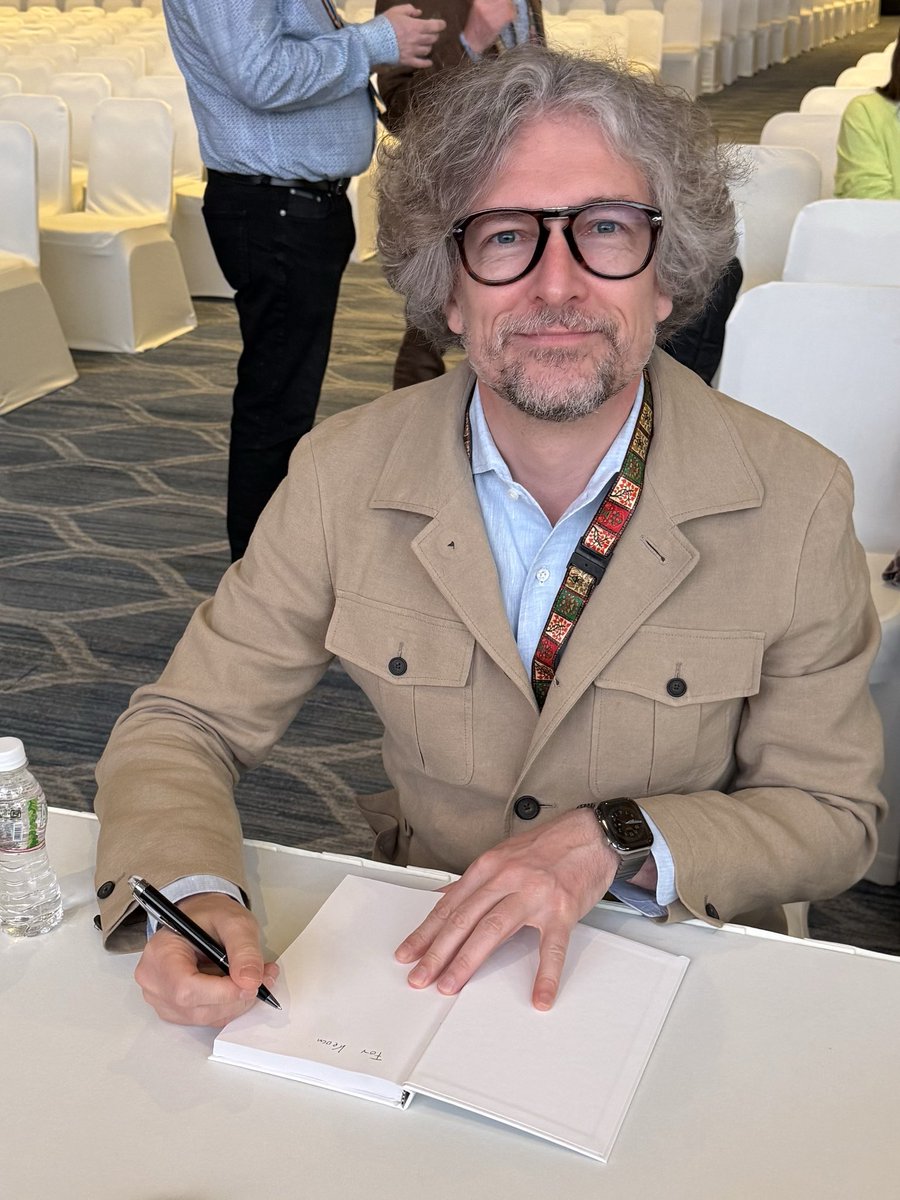 When #ICANN85 turned into a book signing event:-)