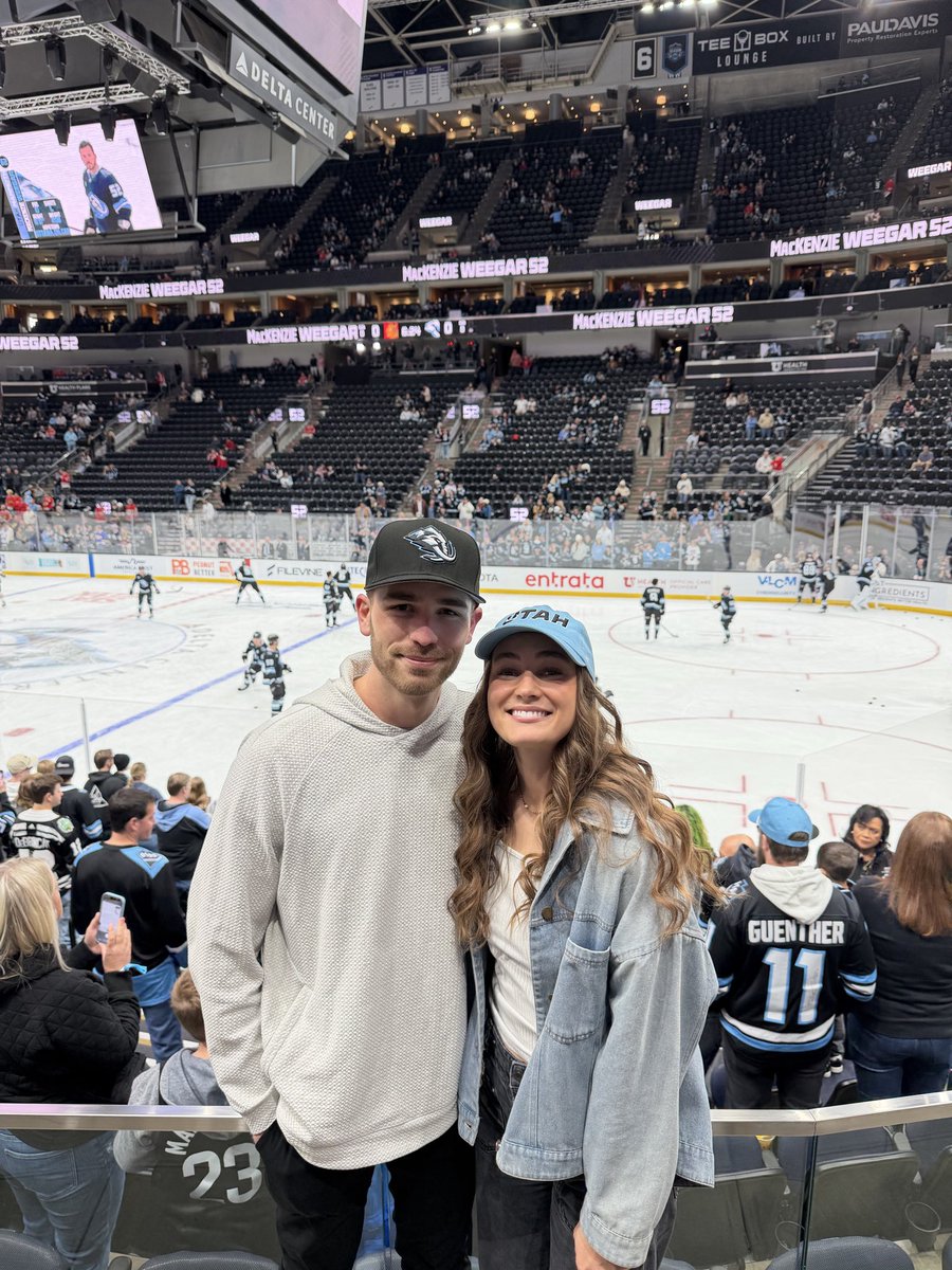 Brev_Z's tweet photo. Shoutout to @RyanQualtrics for the fantastic seats and experience. Lifelong hockey and Mammoth fans now. Hands down best owner in sports! #tusksup #nhl https://t.co/VzJ9RIaA67