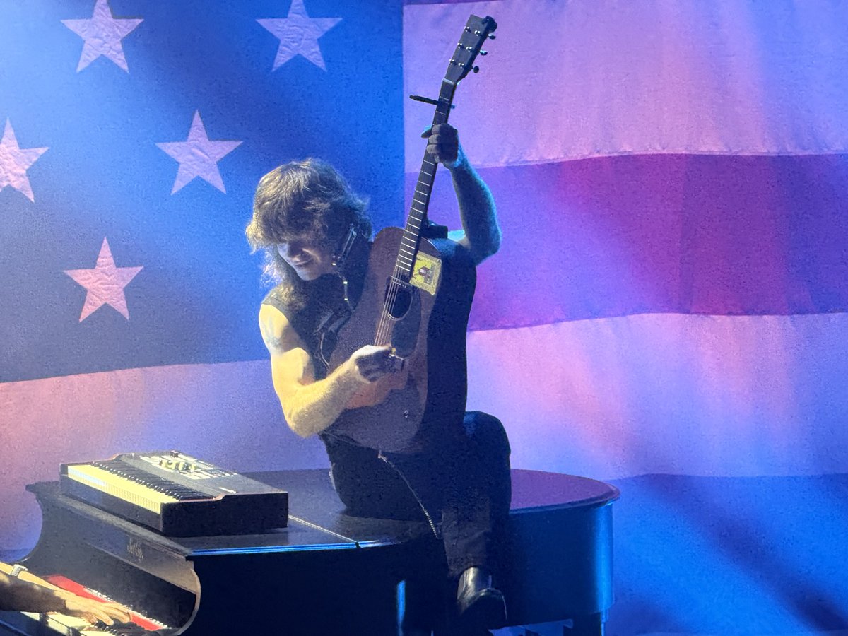 Jon Bream tweet media