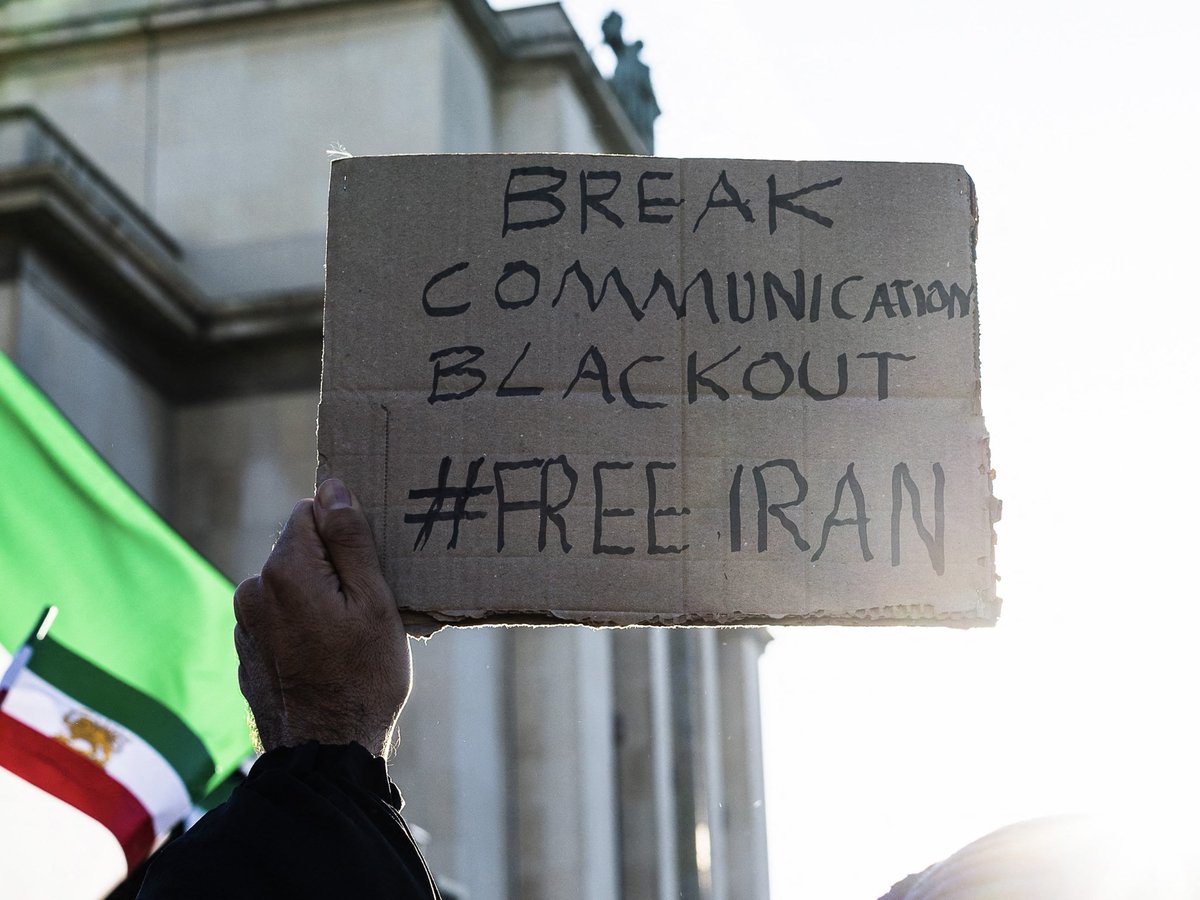 R1703Y92's tweet photo. No sirens, no shelters and no lines of communication! This is what Iran is going through as bombs are falling and security forces are seeking refuge within residential areas. Enough is enough! Get Iran back online #DigitalBlackOutIran https://t.co/KRlDPEfIjP