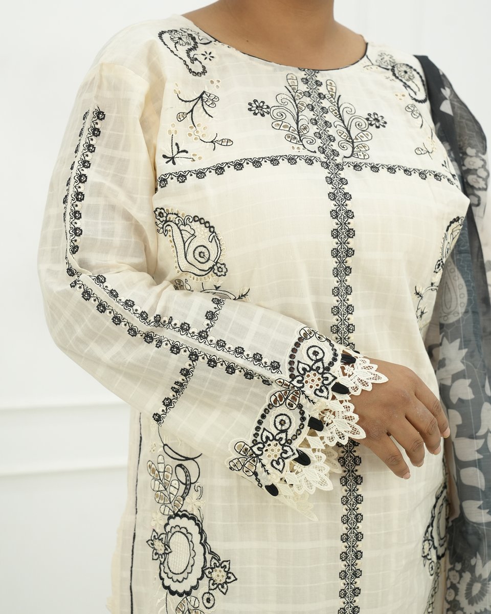 LadiesSpaceBD's tweet image. LS SHOP নিয়ে এলো প্রিমিয়াম সালোয়ার কামিজ, সাদা ও কালো শেডে আধুনিক নকশা
এখনই অর্ডার করতে ইনবক্স করুন।
 হটলাইন: 01971-464933
#LSSHOP #SalwarKameez #PremiumCollection #LadiesFashionBD