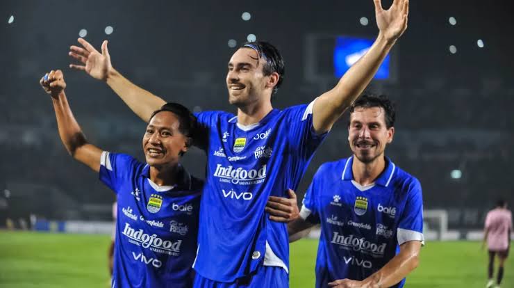 🚨 KUIS BUKAN SEMBARANG KUIS 🚨

TEBAK HASIL LAGA
🇮🇩ISL 2025/26 - PEKAN 21 (15/3)

BORNEO FC 🟠 🆚 🔵 PERSIB
20.30 WIB

👉 Syarat WAJIB FOLLOW <a href="/KelvinMP48/">Kelvin Universe</a>

• Hadiah 200k untuk 4 pemenang
• WAJIB RT + LIKES
• WAJIB sertakan hashtag #KuisIndos
• Jawab di reply
(ex: BORNEO WIN