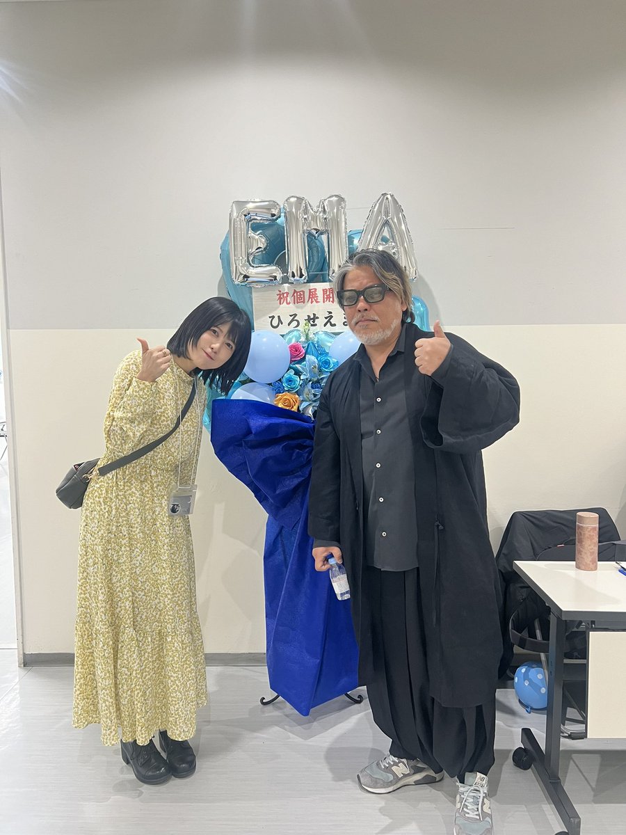 しんやさんにもえま展来ていただきました✨️
じっくりみていただきありがとうございます🥺✨️
📸 <a href="/kaoruphoto1101/">kaoru</a> (お写真撮ってくださる方が豪華すぎる件)
kaoruさんのお写真もダーシュさん個展に展示されてます✨️
ぜひ合わせてご覧下さい✨
 #えまweek