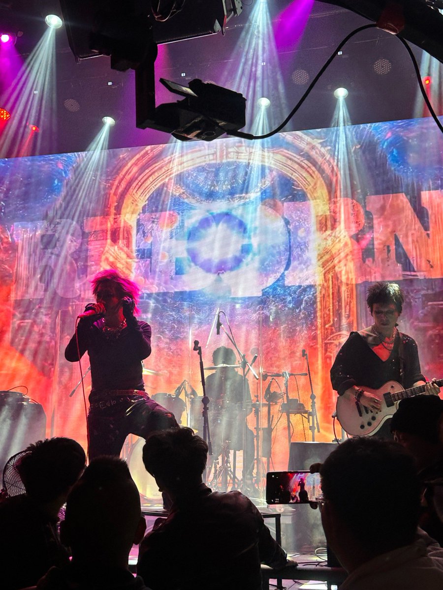 Patar Brenbt tweet media