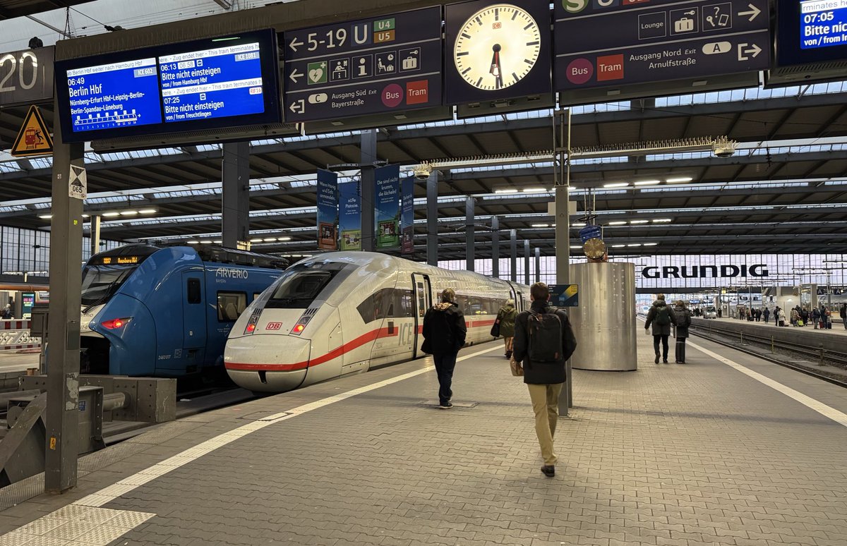 Kosta Derpanis (sabbatical in Munich 🇩🇪) tweet media