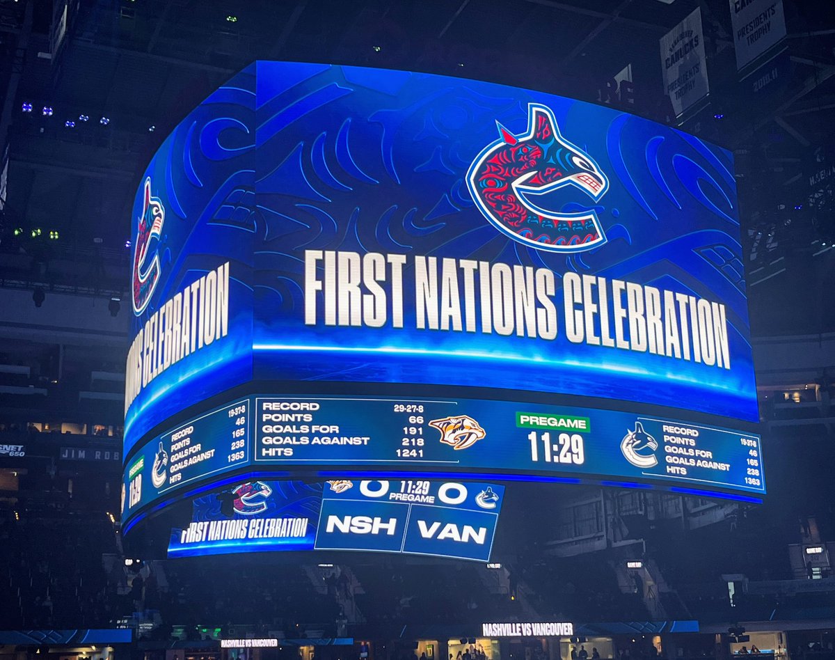 LAMD7989's tweet photo. Nice comeback! 💪

The Vancouver Canucks really pulled it together late against the Nashville Predators. Those last-minute wins always make the game a lot more exciting—nothing like a late goal to flip the momentum and steal it at the end. 🏒🔥 https://t.co/gBrjCUnkR3