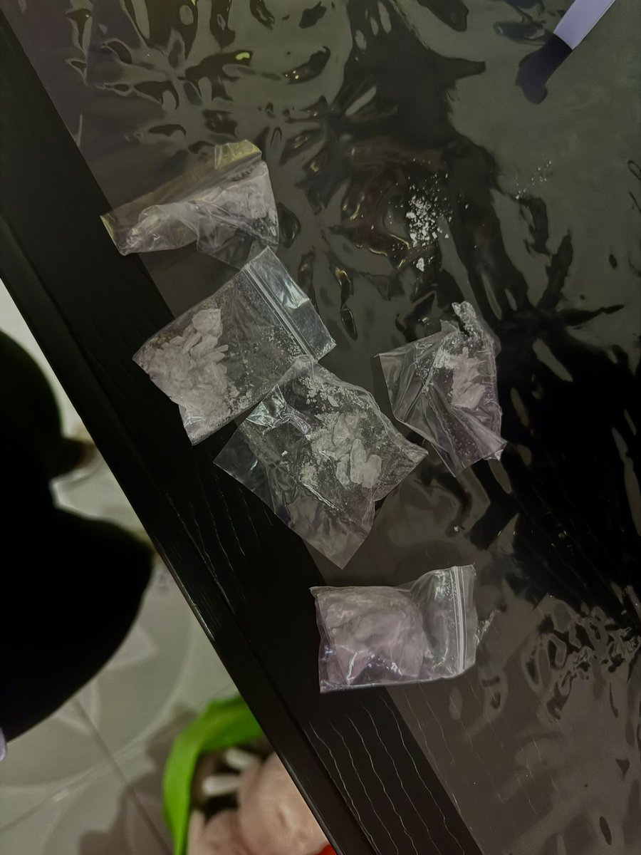 hola, los he dejado abandonados perdon perdon. k sucede por qué cada vez es más difícil conseguir criko 😔 #drugtwt #criko #meth