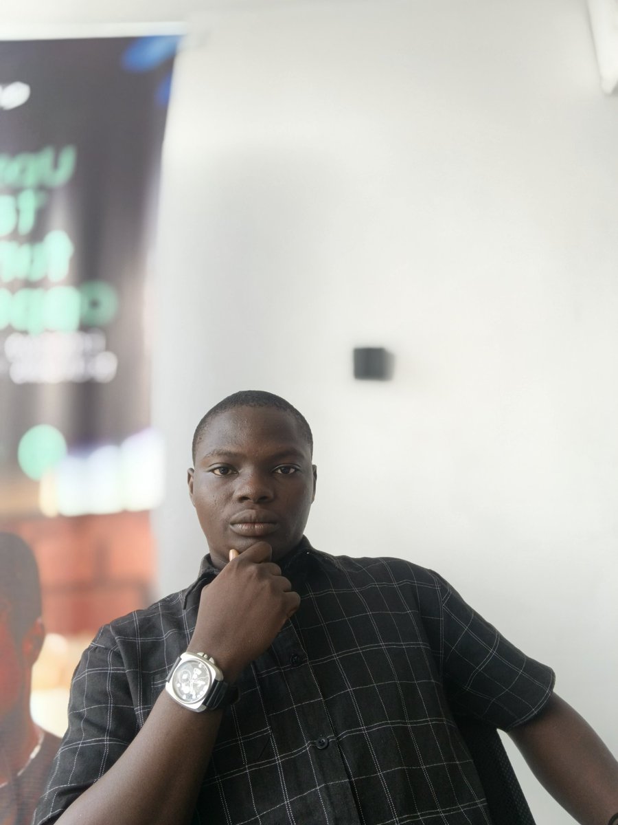 Adeola Lasisi tweet media