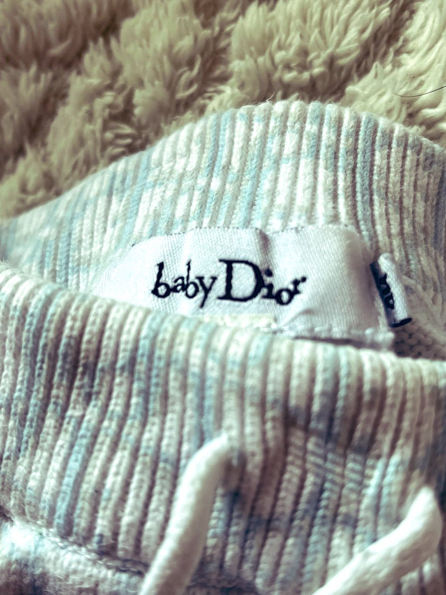 mxaxmxix's tweet photo. ✨baby Dior✨

いただいた🙌🏼

私もDior着たいなぁ🥴 https://t.co/aLqlI9gs4k