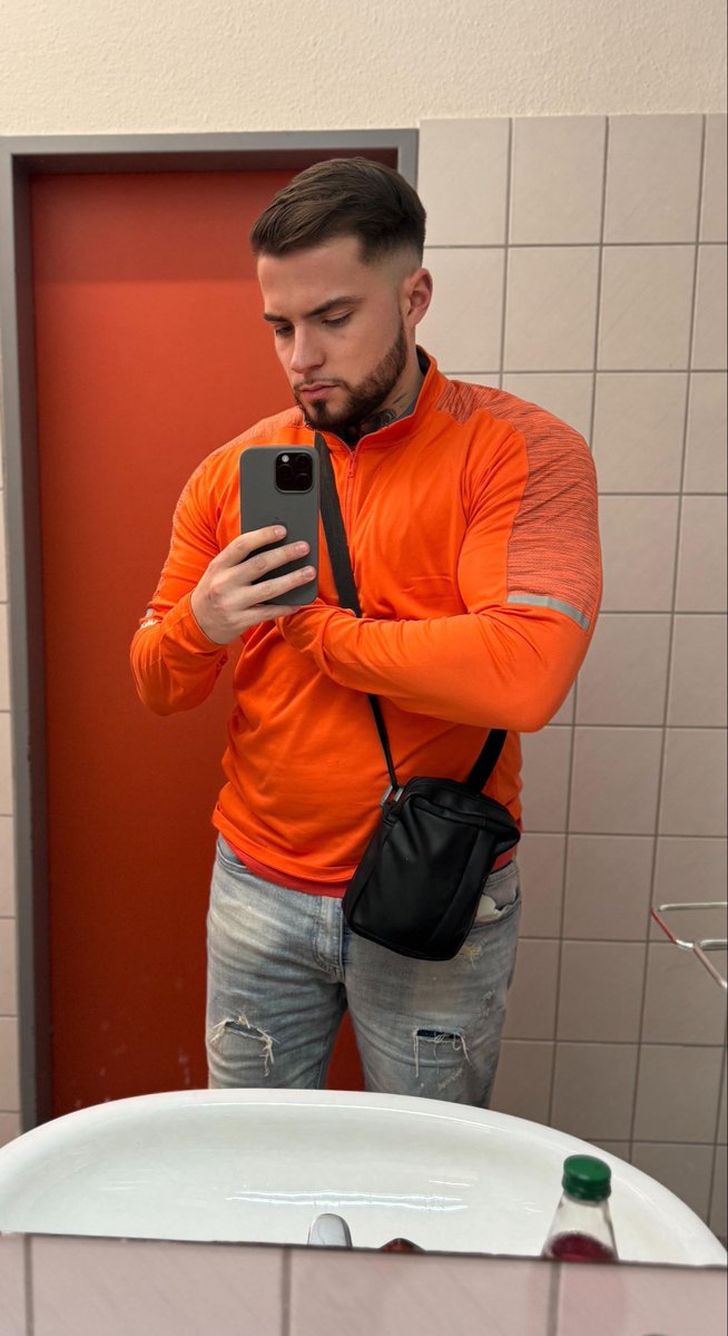 Slave-Boy 10 K tweet media