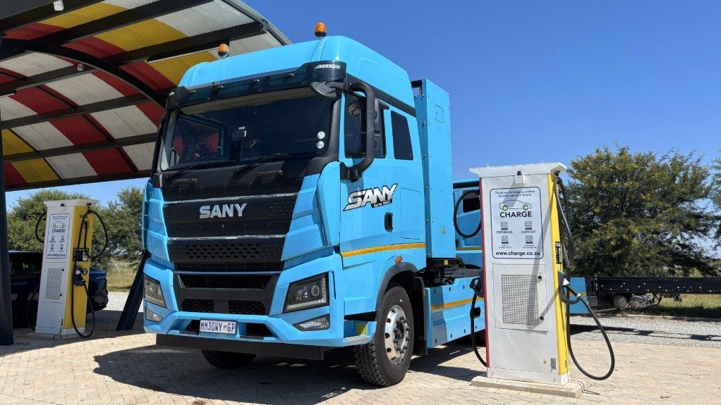 Papi Mabele tweet media