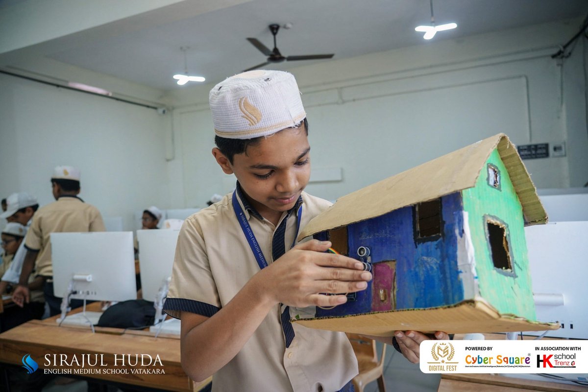 Cyber Square - AI & Robotics for Schools tweet media