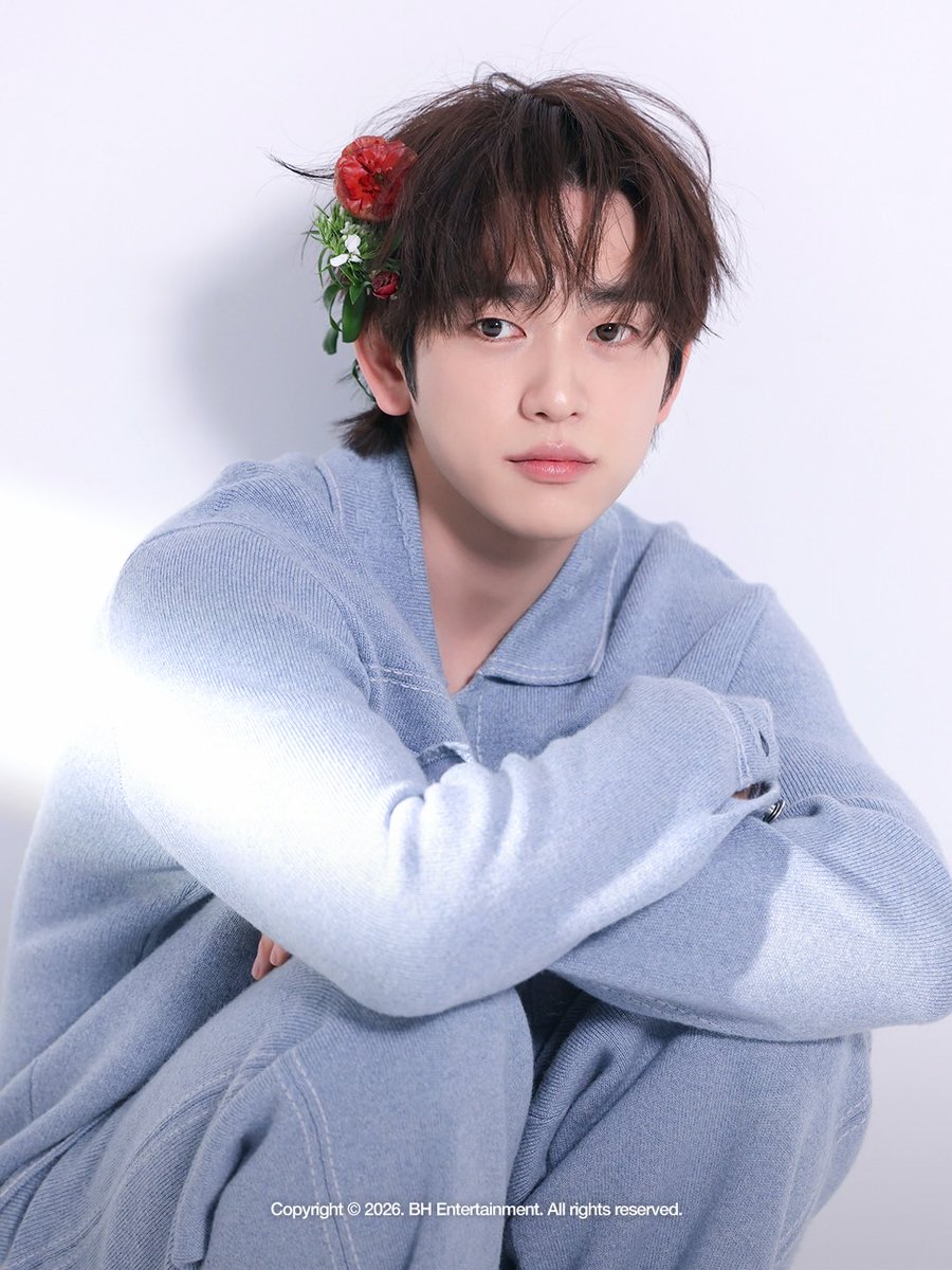 peachpage_net's tweet photo. 아레나 화보 비하인드 #샤이닝

https://t.co/ru1XrpNqDE

#박진영 #진영 #ParkJinYoung #Jinyoung https://t.co/A6YfOrfXsB